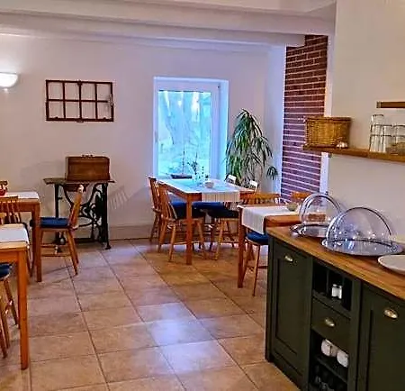 Altes Zollhaus Szálloda *